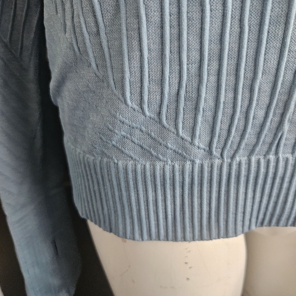 LULULEMON Rest Less Pullover. Size 10 - Picture 4 of 12